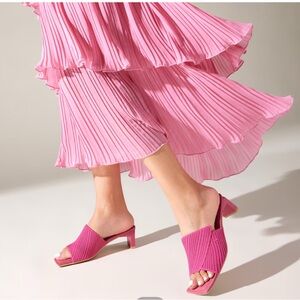 VIVAIA Square-Toe Block Heel Sandals (Jade
Pro) size 38 (7)